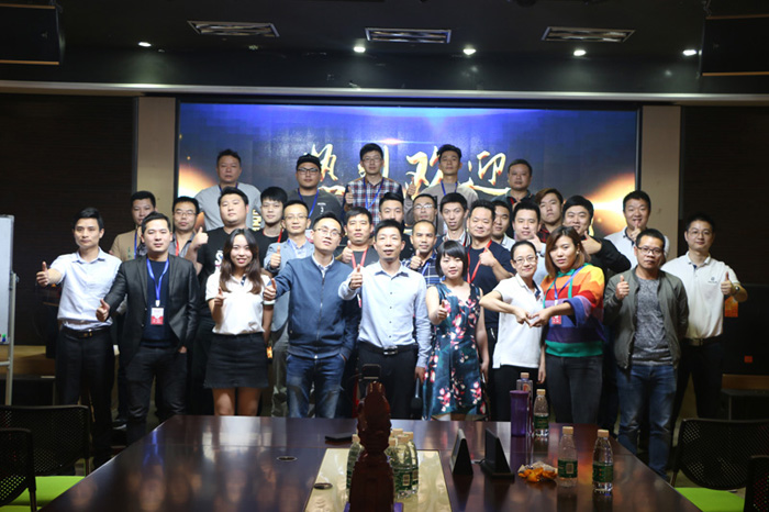 <b>讓愛回家！英嘉尼智能影院第四期特訓(xùn)營(yíng)交流暨客戶答謝會(huì)圓滿成功！</b>