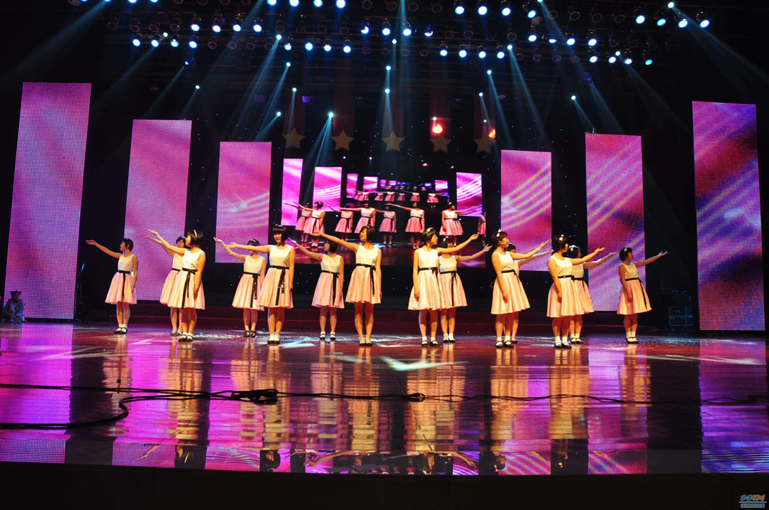 劇院舞臺(tái)音響燈光